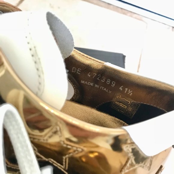 Saint Laurent Signature Court Classic SL/06 Shoes - Picture 9 of 9